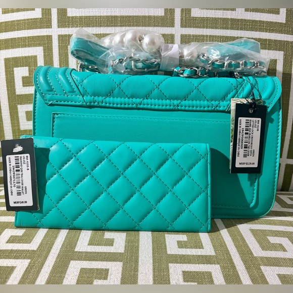 SOLD! NEW! Badgley Mischka Bombe Quilted Beaded Pearls Crossbody & Long Wallet - Picture 10 of 14